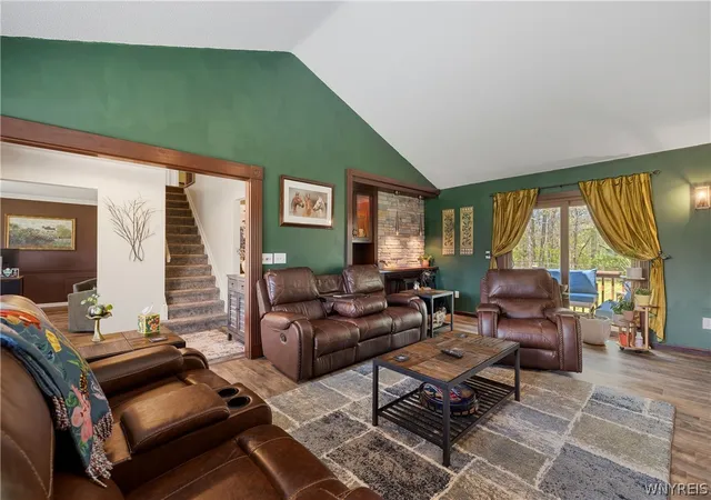 4th image of 5496 Hartford Dr, Lockport Town, NY 14094 | MLS# B1684611