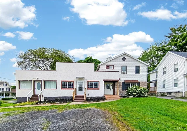 Homes for sale in Auburn, NY | 193 Cottage St, Auburn, NY 13021 | MLS# S1683476