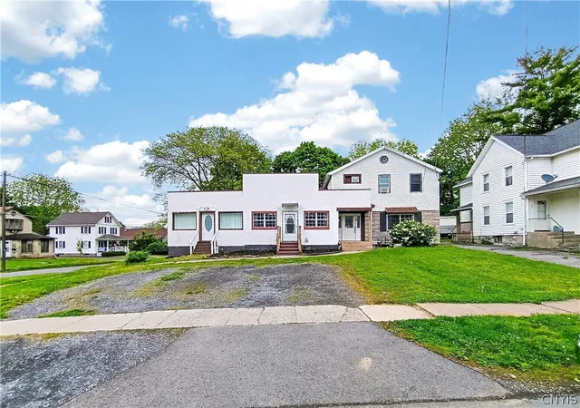 Homes for sale in Auburn, NY | 193 Cottage St, Auburn, NY 13021 | MLS# S1683476
