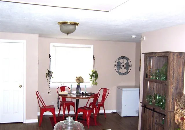 Photo 4 of Sale Pending at 4543 Upper Holley Rd, Holley, NY 14470 | MLS# R1684684 | Listing updated on 2026-07-27