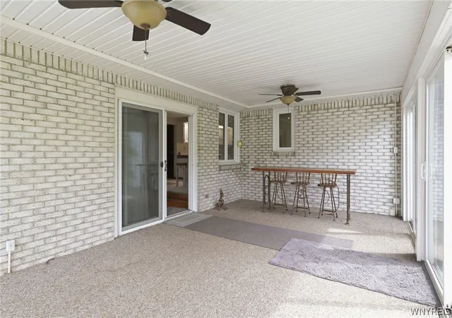 Photo 4 of Sale Pending at 246 Willow Green Dr, Buffalo, NY 14228 | MLS# B1684484 | Listing updated on 2026-06-15
