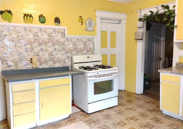 5th image of 79 Scrantom St, Rochester, NY 14605 | MLS# R1680233