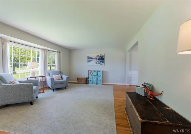 Homes for sale in Amherst, NY | 20 Evanshire Ln, Amherst, NY 14221 | MLS# B1684755