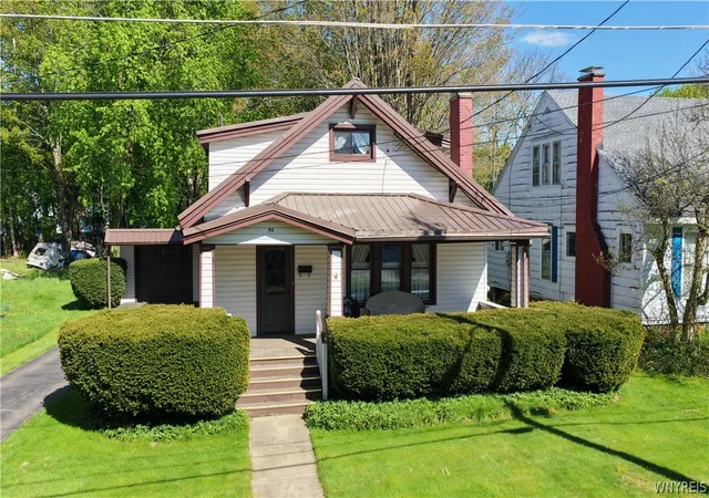 Homes for sale in Salamanca, NY | 48 Swan St, Salamanca, NY 14779 | MLS# B1684372