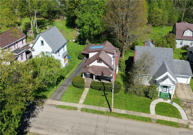 Homes for sale in Salamanca, NY | 48 Swan St, Salamanca, NY 14779 | MLS# B1684372