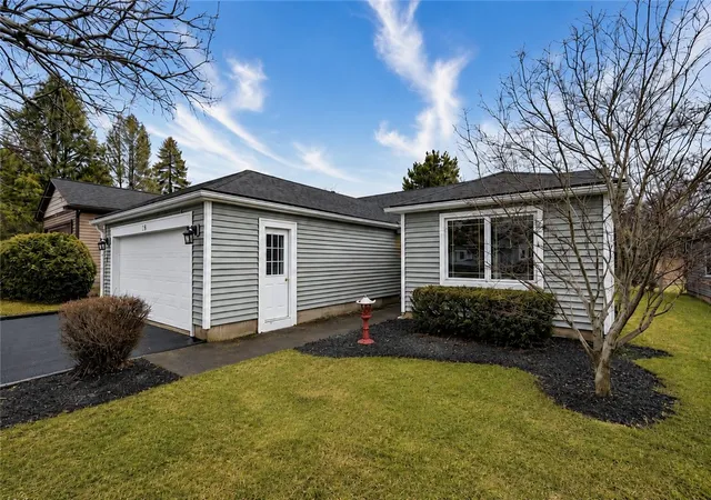 Homes for sale in Penfield, NY | 19 Tall Tree Dr, Penfield, NY 14526 | MLS# R1665415