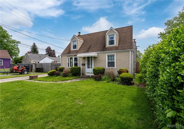 Homes for sale in Cheektowaga, NY | 235 Yeager Dr, Cheektowaga, NY 14225 | MLS# B1684530