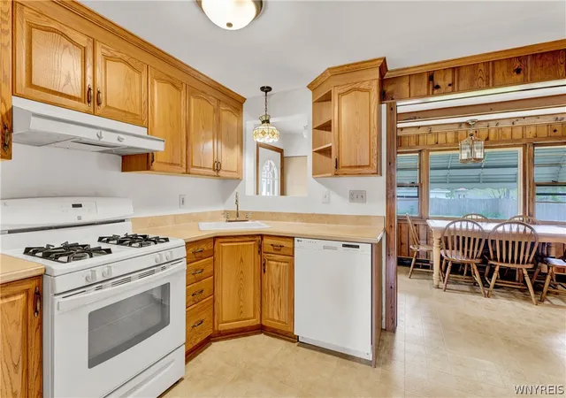 Homes for sale in Cheektowaga, NY | 235 Yeager Dr, Cheektowaga, NY 14225 | MLS# B1684530