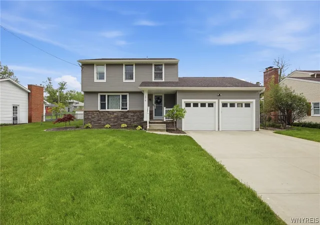 Homes for sale in Grand Island, NY | 1878 Bedell Rd, Grand Island, NY 14072 | MLS# B1684787