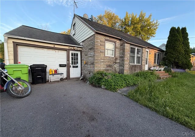 1st image of 308 Electronics Pkwy, Salina, NY 13088 | MLS# S1683423