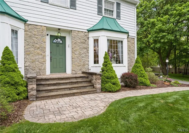 Photo 3 of Sale Pending at 8 Lyndon Rd, Fayetteville, NY 13066 | MLS# S1682481 | Listing updated on 2026-07-14