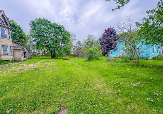 Homes for sale in Auburn, NY | 16 Baker Ave, Auburn, NY 13021 | MLS# S1684638