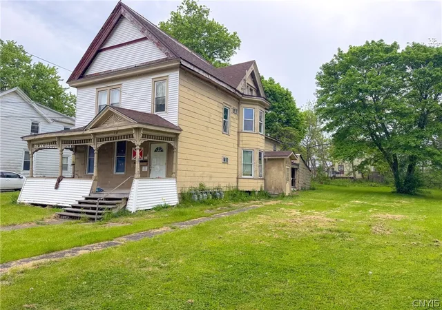 Homes for sale in Auburn, NY | 18 Baker Ave, Auburn, NY 13021 | MLS# S1683007