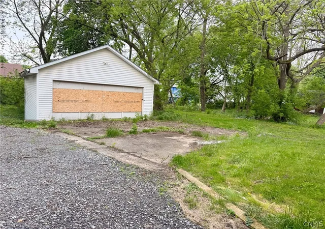 Listing Photo 2 - Condo for sale in building located at 55 Parker St, Auburn, NY 13021 - Unit #