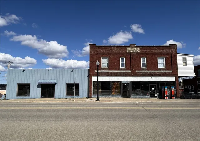 Homes for sale in Kane Boro, PA | 150 N Fraley St, Kane Boro, PA 16735 | MLS# R1684519
