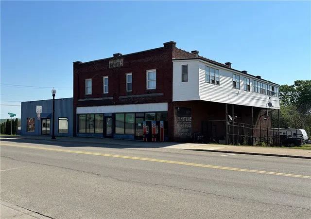 Homes for sale in Kane Boro, PA | 150 N Fraley St, Kane Boro, PA 16735 | MLS# R1684519