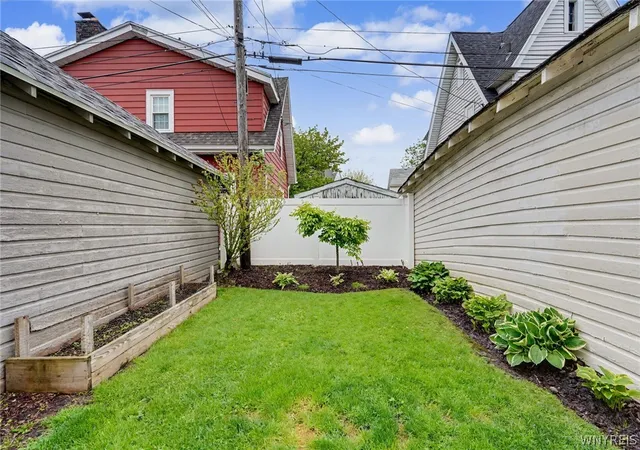 Homes for sale in Buffalo, NY | 149 Colvin Ave, Buffalo, NY 14216 | MLS# B1683867