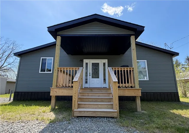 1st image of 9 Whiting St, Bath, NY 14810 | MLS# R1680442