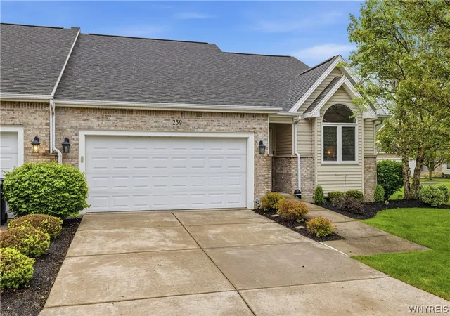 Homes for sale in Grand Island, NY | 259 White Oak, Grand Island, NY 14072 | MLS# B1684903