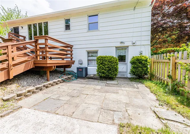 Homes for sale in Perinton, NY | 18 Hanford Way, Perinton, NY 14450 | MLS# R1683107