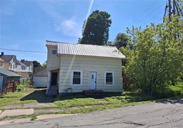 1st image of 4 East St, German Flatts, NY 13357 | MLS# S1684282