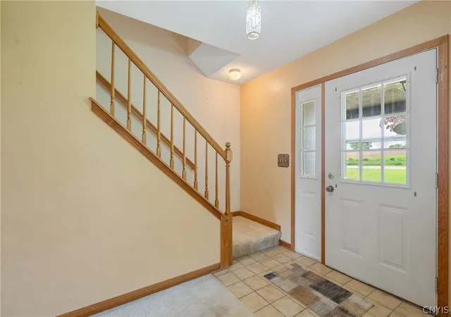 3rd image of 7112 Plainville Rd, Lysander, NY 13112 | MLS# S1684776