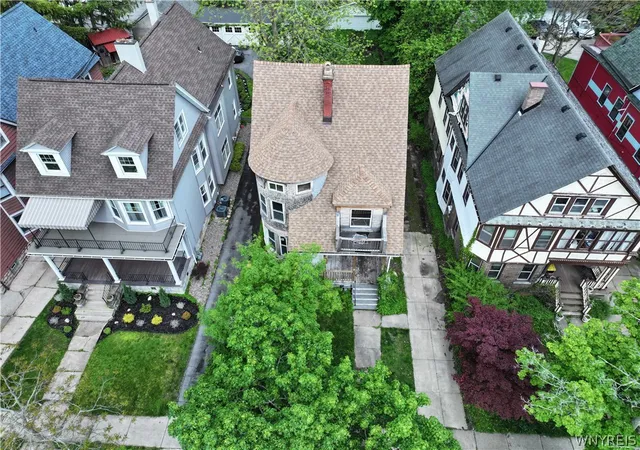 Photo 2 of Sale Pending at 529 Norwood Ave, Buffalo, NY 14222 | MLS# B1683995 | Listing updated on 2026-06-12