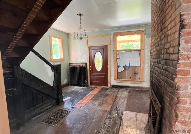Photo 4 of Sale Pending at 529 Norwood Ave, Buffalo, NY 14222 | MLS# B1683995 | Listing updated on 2026-06-12