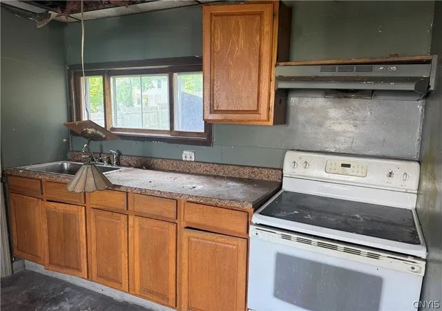 Homes for sale in German Flatts, NY | 9 Green St, German Flatts, NY 13407 | MLS# S1684949