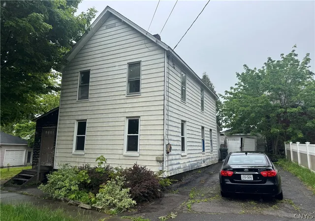 1st image of 7 Reed St, Canajoharie, NY 13317 | MLS# S1684946