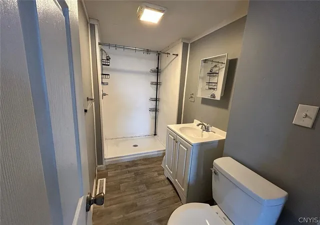 Listing Photo 4 - Condo for sale in building located at 1618 1st N St, Syracuse, NY 13208