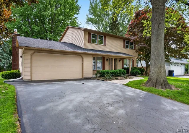 Homes for sale in Clay, NY | 208 Sheatree Ln, Clay, NY 13212 | MLS# S1684966