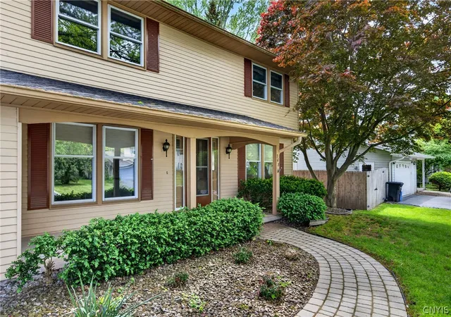 Homes for sale in Clay, NY | 208 Sheatree Ln, Clay, NY 13212 | MLS# S1684966