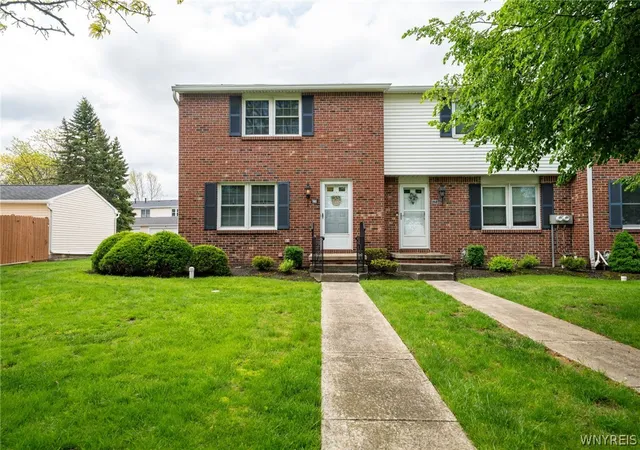 Photo 1 of Sale Pending at 270 Wimbledon Ct, Buffalo, NY 14224 | MLS# B1684954 | Listing updated on 2026-08-03