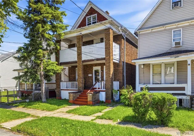 2nd image of 1341 Ashland Ave, Niagara Falls, NY 14301 | MLS# B1685000