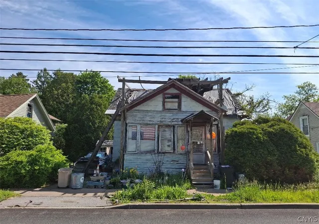 Homes for sale in Frankfort, NY | 240 W Main St, Frankfort, NY 13340 | MLS# S1684905