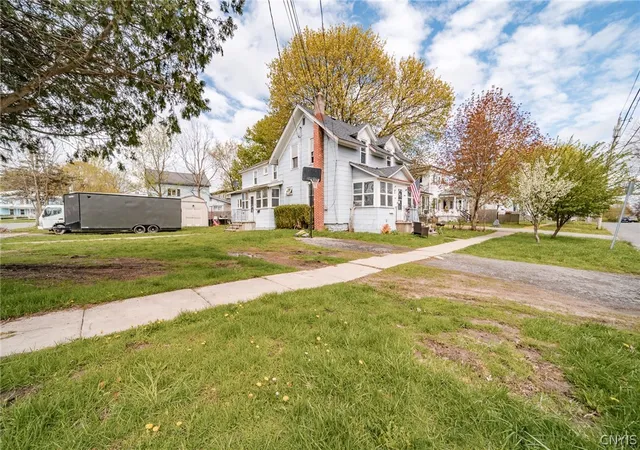 2nd image of 414 Worth St, Fulton, NY 13069 | MLS# S1650698