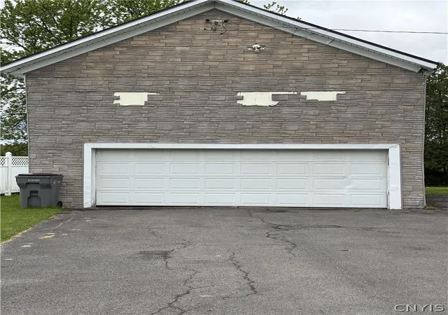 Photo 2 of Single family home for sale at 906 Jervis Ave, Rome, NY 13440 | MLS# S1685067 | Listing updated on 2026-06-30