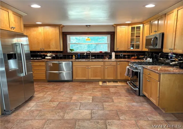 2nd image of 4540 Harris Hill Rd, Buffalo, NY 14221 | MLS# B1685089