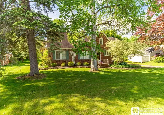 1st image of 575 Front St, Jamestown, NY 14701 | MLS# R1681138