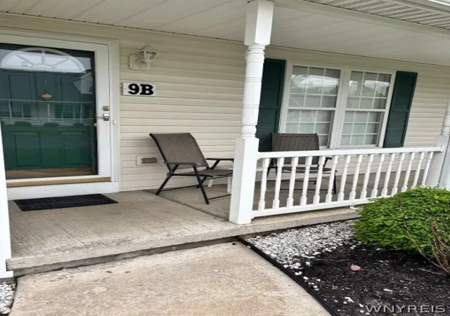 Photo 2 of Sale Pending at 9 Astor Ridge Dr #B, Buffalo, NY 14228 | MLS# B1685186 | Listing updated on 2026-06-19