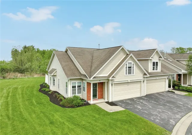 Homes for sale in Henrietta, NY | 95 Eagle Pine, Henrietta, NY 14623 | MLS# R1684332