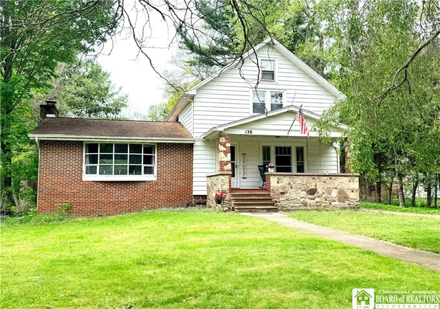 Photo 2 of Single family home for sale at 138 S Main St, Portville, NY 14770 | MLS# R1684813 | Listing updated on 2026-07-18