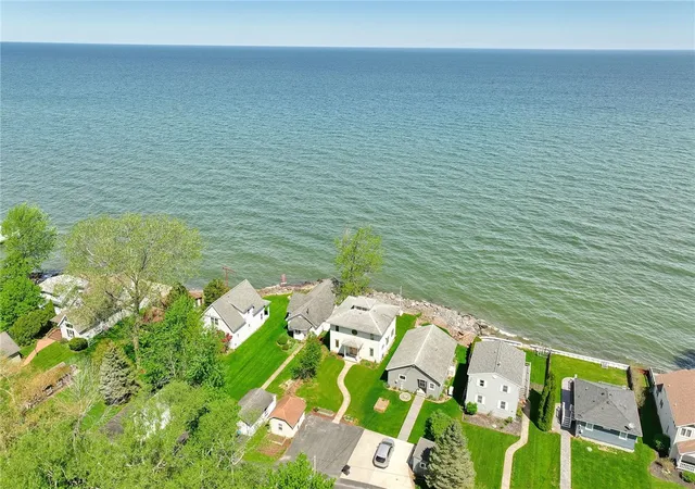3rd image of 10 Alder Beach, Parma, NY 14468 | MLS# R1685123