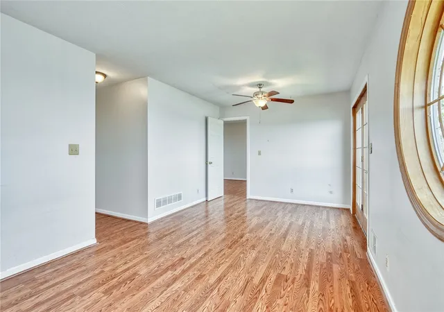 49th image of 10 Alder Beach, Parma, NY 14468 | MLS# R1685123