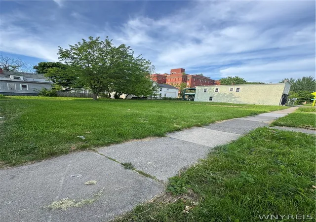 1st image of 518 Ferry Ave, Niagara Falls, NY 14301 | MLS# B1684306