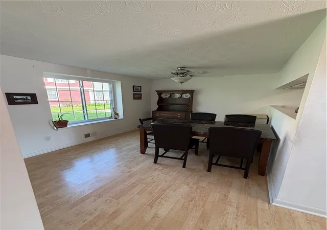 5th image of 42 Village Trl, Mendon, NY 14472 | MLS# R1684329