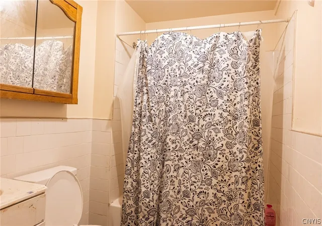 Listing Photo 2 - Condo for sale in building located at 1500 Conkling Ave, Utica, NY 13501 - Unit #