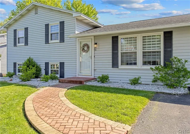 2nd image of 418 Ontario Ave, Syracuse, NY 13209 | MLS# S1684487