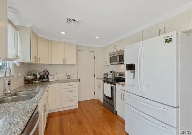 5th image of 418 Ontario Ave, Syracuse, NY 13209 | MLS# S1684487
